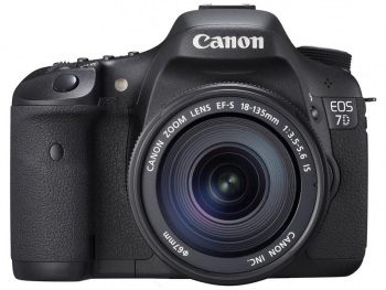 Canon EOS 7D SLR Digital Camera with 18-135mm IS STM Lens