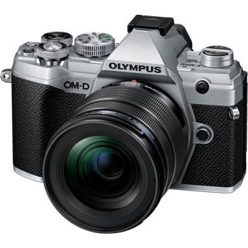 Olympus OM-D E-M5 Mark III Mirrorless Camera with 12-45mm f/4 PRO Lens