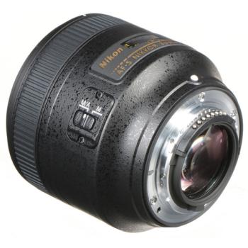 Nikon AF-S NIKKOR 85mm f/1.8G Lens - SlrHut.co.uk